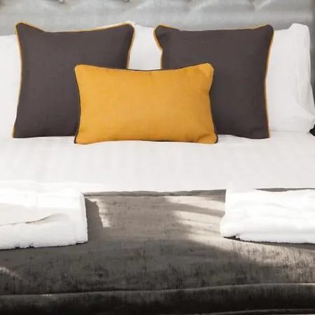 St George's Victoria Hotel London
