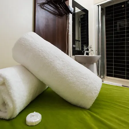 Marble Arch Hotel