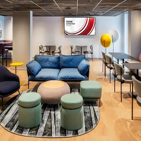 Yotel 4*
