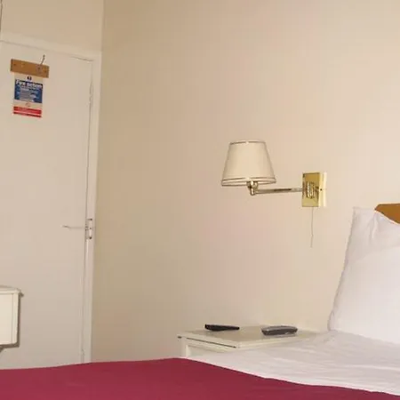 Chiswick Guest house 2*