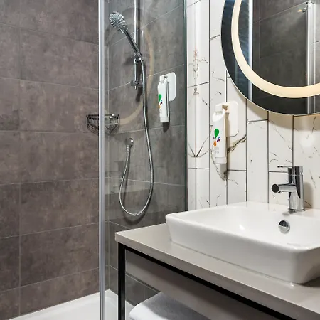 Hotel Ibis Styles London Heathrow East