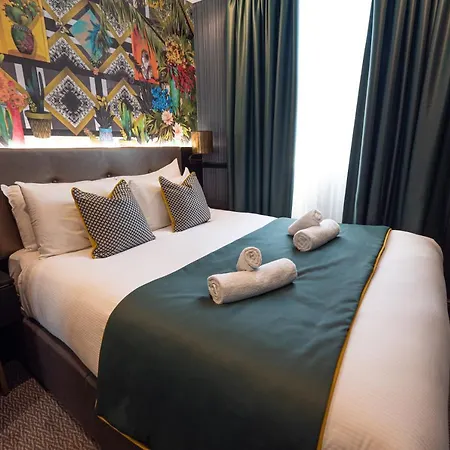 Hyde Park Hotel 4*