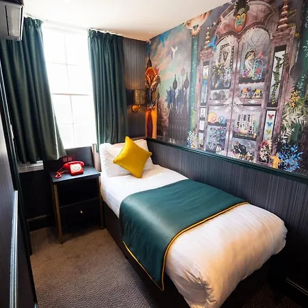 Hyde Park 4*