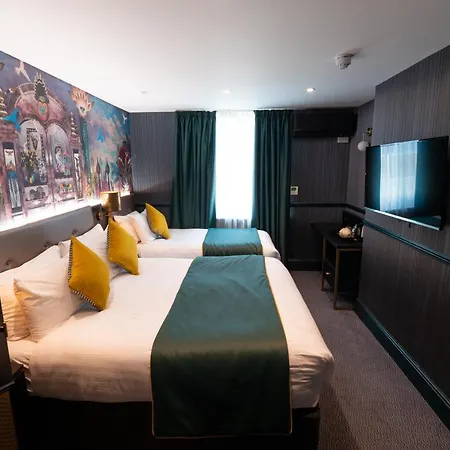 Hyde Park 4*