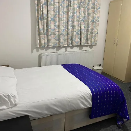 Sunrup Heathrow Homestay
