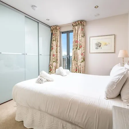 Superb Artist Flat With Free Parking By Portobello *