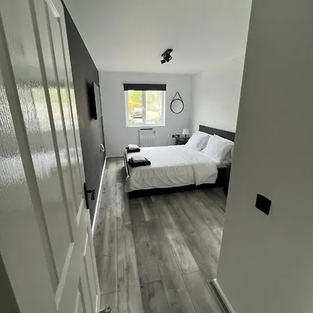 Διαμέρισμα Modern Luxury Two-bedroom Enfield