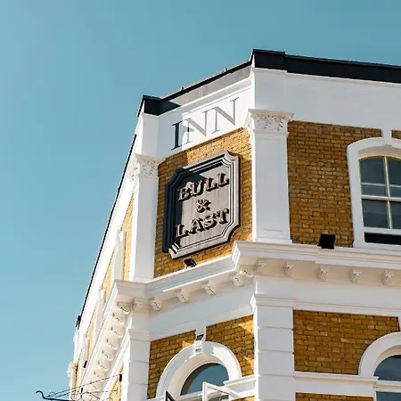 The Bull & Last Hotel London
