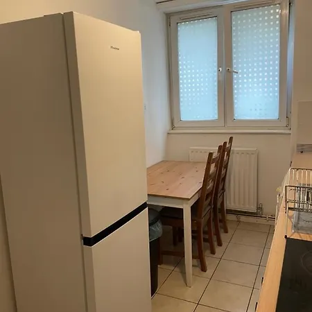 Serviced Near Borough Station Se1 *