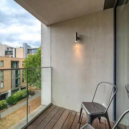 Superb Artist Flat With Free Parking By Portobello