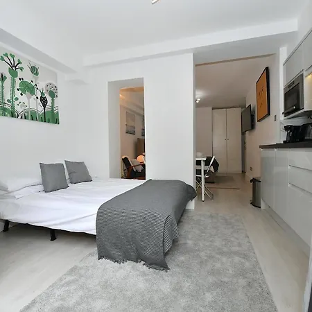 Stylish By Luxestays Shepherds Bush * لندن