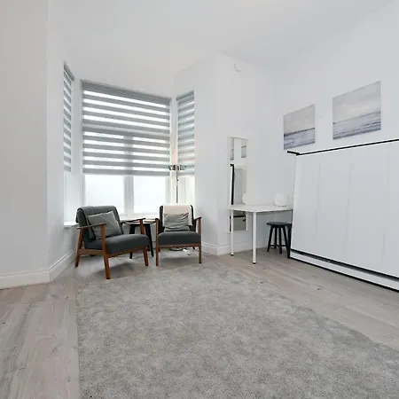 Stylish By Luxestays Shepherds Bush شقة *