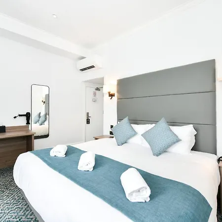 The Chapter - The J Hyde Park Hotel