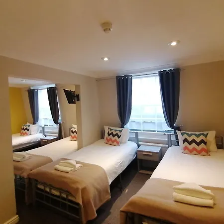 Craven Gardens Hotel 3*