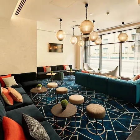 Marlin Waterloo Hotel