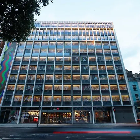 Citizenm Victoria Station 4* לונדון