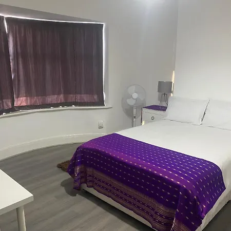Sunrup Heathrow * Feltham