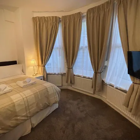 The Gateway Hotel London