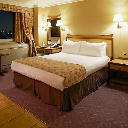 Copthorne Tara Kensington Hotel