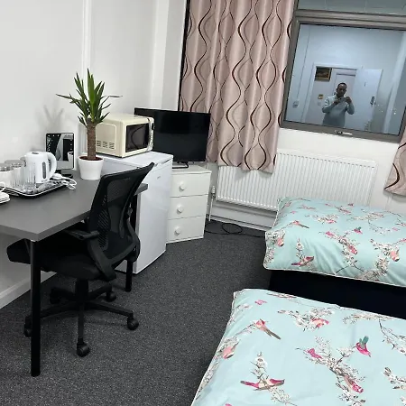 Mj Serviced London- X Large Double For 3 Guest -skyline View-close To Wembly 3* Londra