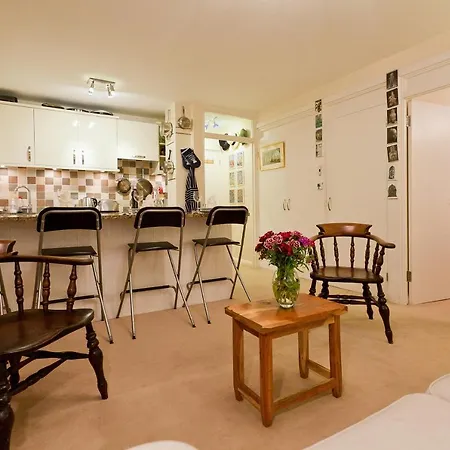 Apartment Covent Garden 1-bedroom, 6 Beds, Quiet, Office-ready, Ncs *