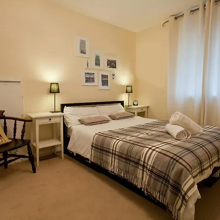 Covent Garden 1-bedroom, 6 Beds, Quiet, Office-ready, Ncs *