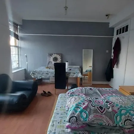 Apartmán Edgware Station Londýn