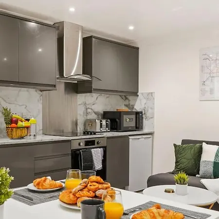 Modern 2 Bedroom In The Heart Of
