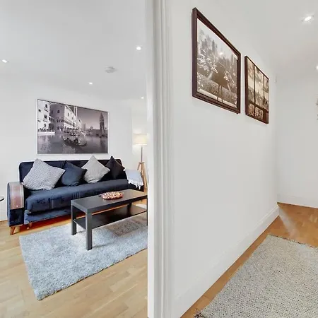 The Bayswater - Excellent Central Location *