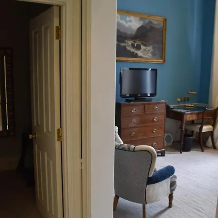 The Cranley Otel