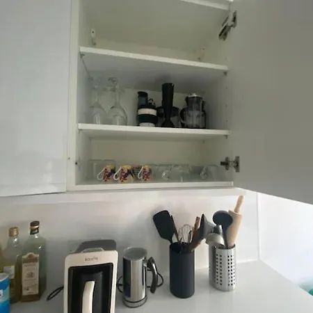 1+1 Modern Flat Next To Train Station * سوتون
