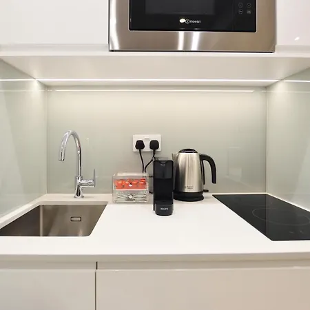 Aparthotel Leinster Square Serviced