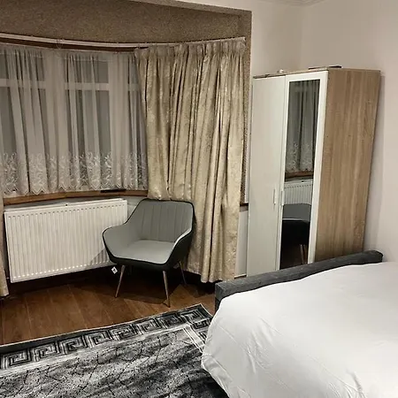 Tj Homes - Entire Place For 5 Guests - London Διαμέρισμα *