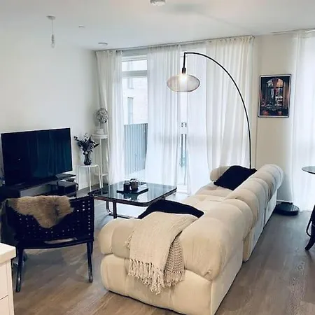 Stunning 1 Bed Luxury