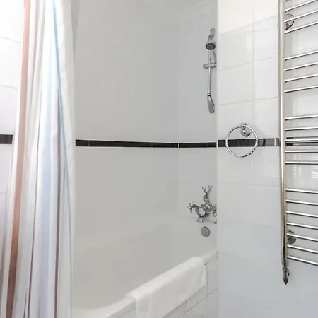 Lovely Studio Near Trendy Shoreditch Apartment London