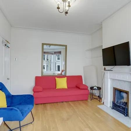 Mirabel Two Bedrooms, One Bath, Fulham Sw6 By Mdps Appartement Londen