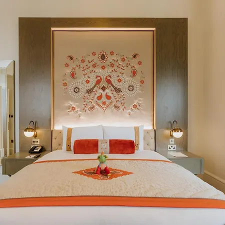 The Lalit 5* London