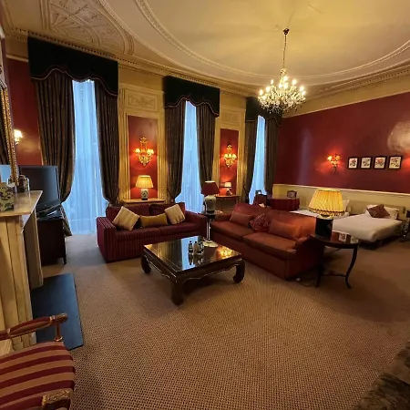 The Leonard 4* Londyn