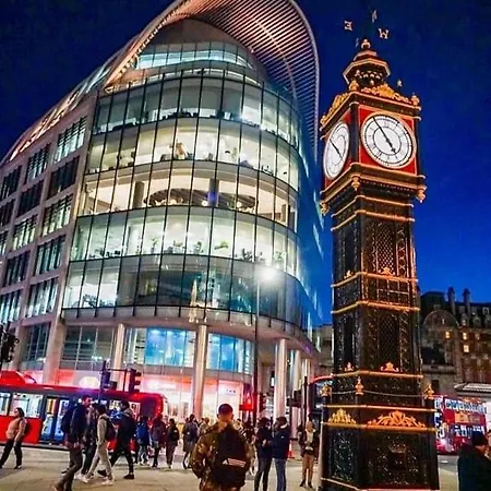 Brenda's -elephant & Castle * London
