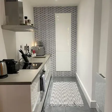 The Flat With The Heart *