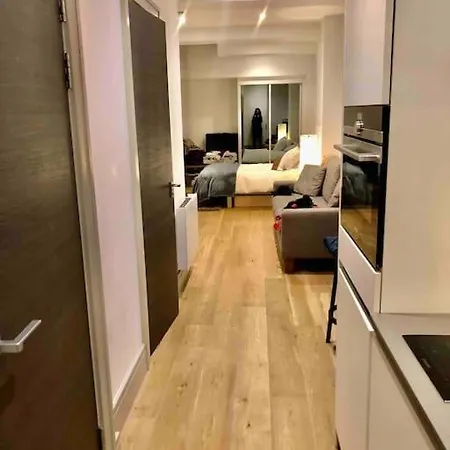 Cheviot House * لندن