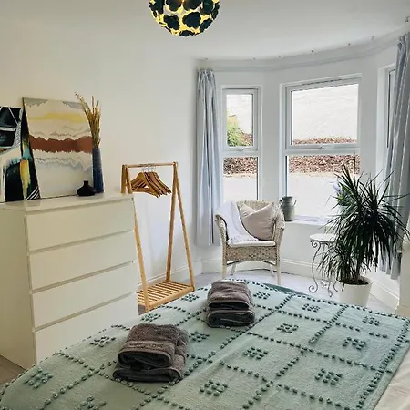 Lavender Den Apartment *