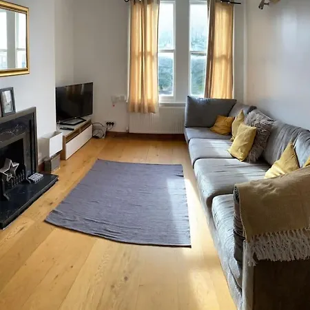 3 Double Bedroomed Flat, Acton. London, Uk Apartamento *