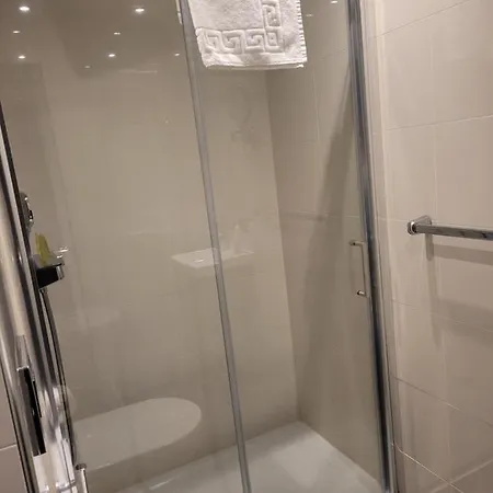 Hatton Garden 4*