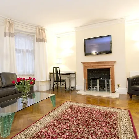 Hyde Park Serviced Apartment