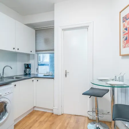 Soho & Covent Garden Apartment, Sleeps 3 Appartamento