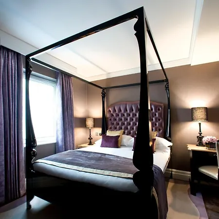 Karma Sanctum Soho Hotel