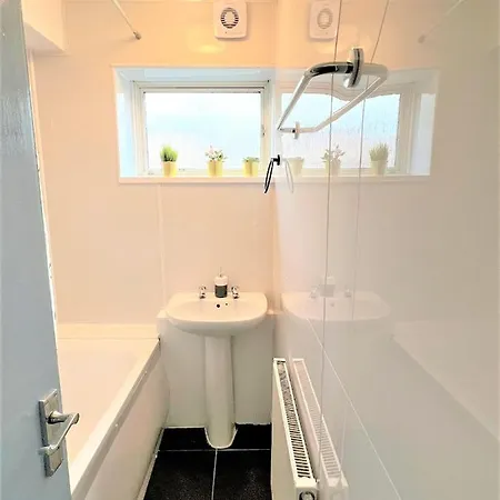 Stepney 17 Double Bedrooms Pensionat *