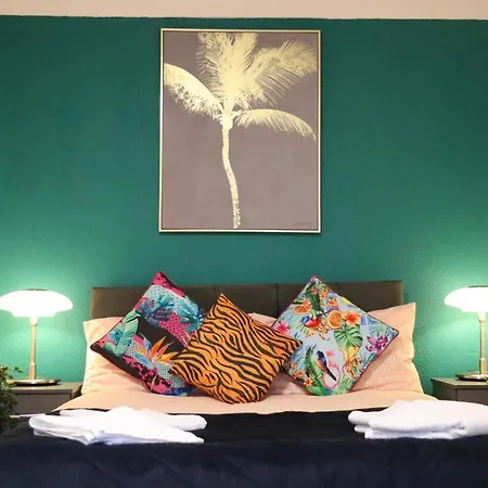 Hyde Park Apartment *