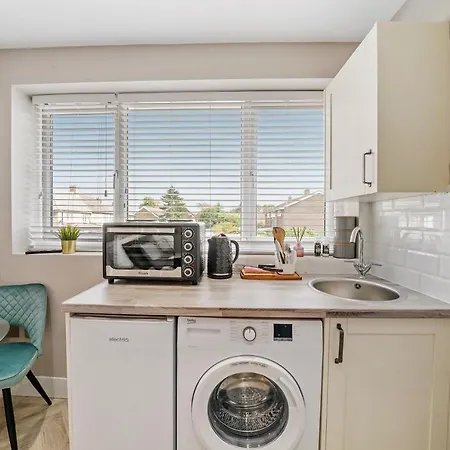 Boutique Heathrow Studio's - Parking - Garden * Harmondsworth